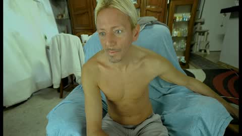 Snapshot of 00jeff31 chatting on January 3, 2025, 10:09 am jeff online show from January 3, 2025, 10:09 am