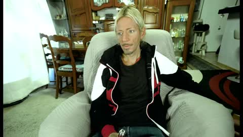 Snapshot of 00jeff31 chatting on January 19, 2025, 9:22 am jeff online show from January 19, 2025, 9:22 am