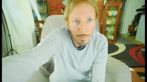 Snapshot of 00jeff31 chatting on February 12, 2025, 4:00 pm jeff online show from February 12, 2025, 4:00 pm