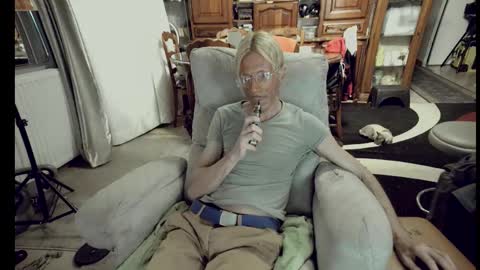 Snapshot of 00jeff31 chatting on October 15, 2025, 8:09 pm jeff online show from October 15, 2025, 8:09 pm