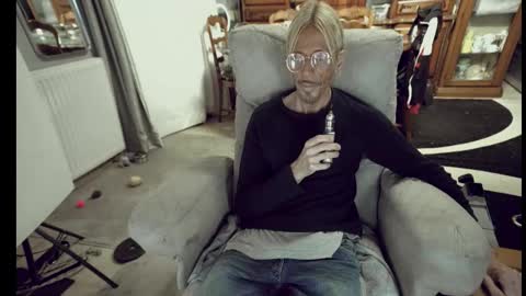 Snapshot of 00jeff31 chatting on November 1, 2025, 8:55 pm jeff online show from November 1, 2025, 8:55 pm