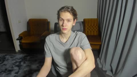 Snapshot of 0verlandd chatting on January 12, 2025, 3:14 pm Adam online show from January 12, 2025, 3:14 pm