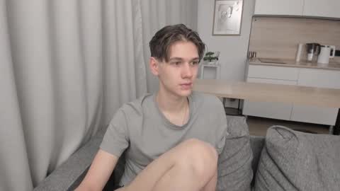 Snapshot of 0verlandd chatting on October 8, 2025, 1:31 pm Adam online show from October 8, 2025, 1:31 pm