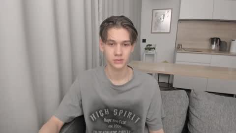 Snapshot of 0verlandd chatting on October 12, 2025, 11:53 am Adam online show from October 12, 2025, 11:53 am