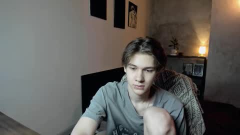 Snapshot of 0verlandd chatting on November 28, 2025, 10:40 am Adam online show from November 28, 2025, 10:40 am