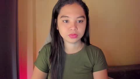 0wwlo0k online show from October 7, 2025, 4:31 am