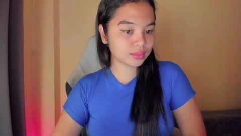 0wwlo0k online show from October 15, 2025, 5:40 am