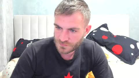 Snapshot of 10in_deluxe chatting on January 22, 2025, 8:40 am 10in_deluxe online show from January 22, 2025, 8:40 am