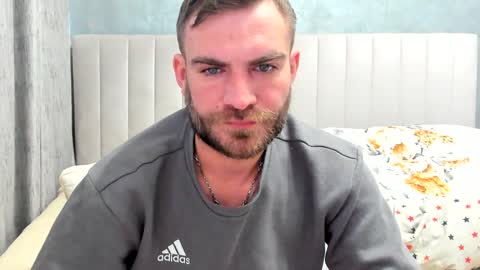 Snapshot of 10in_deluxe chatting on January 24, 2025, 7:41 am 10in_deluxe online show from January 24, 2025, 7:41 am