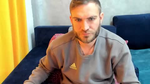 Snapshot of 10in_deluxe chatting on February 27, 2025, 7:01 am 10in_deluxe online show from February 27, 2025, 7:01 am