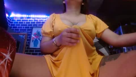  i am trixie im Your Selfsucking Mistress  online show from September 10, 2025, 2:44 am