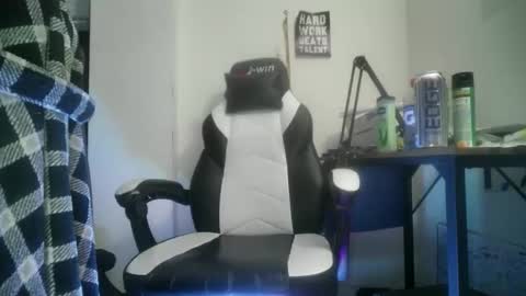 Snapshot of 11inchtattedtrinibad chatting on November 7, 2025, 2:44 am 11inchtattedtrinibad online show from November 7, 2025, 2:44 am