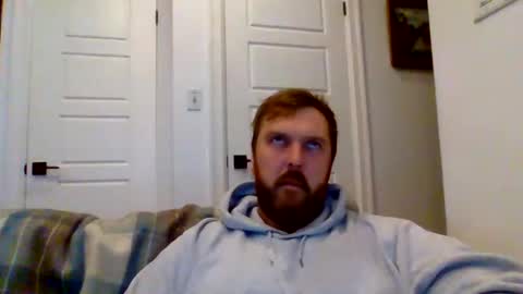 Snapshot of 123holt123 chatting on December 18, 2024, 4:31 am 123holt123 online show from December 18, 2024, 4:31 am