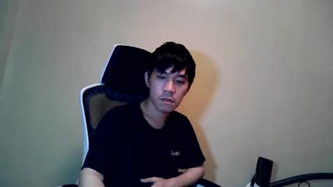 12hotcock online show from December 4, 2025, 7:17 am