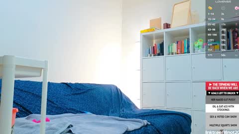 Snapshot of 18not20 chatting on January 24, 2025, 4:27 am Tong Ralph online show from January 24, 2025, 4:27 am