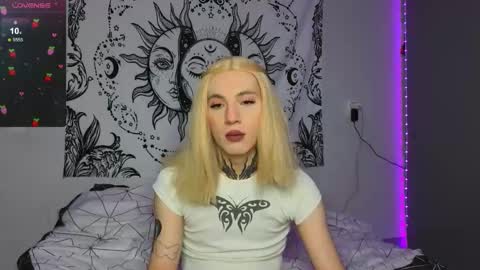 Michelle online show from October 23, 2025, 6:28 pm