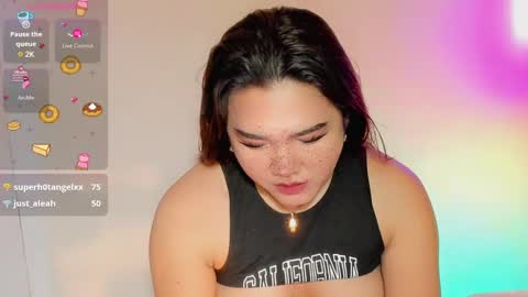 1lovelymess online show from March 12, 2025, 5:46 am