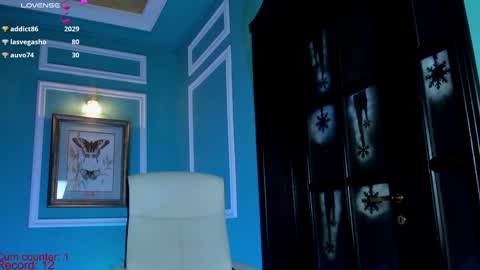 Moona  online show from December 29, 2024, 6:27 pm