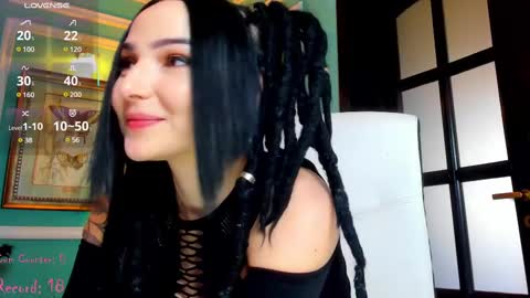 Moona  online show from February 19, 2025, 12:44 pm