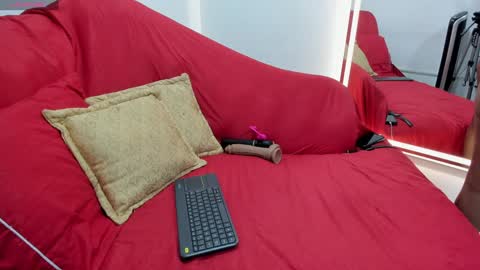 Luisa online show from January 18, 2025, 10:39 pm