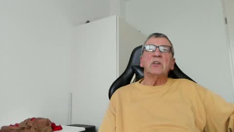 Henk online show from January 22, 2025, 3:51 pm