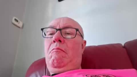 Snapshot of 211scudder chatting on November 22, 2025, 1:10 pm 211skoosh online show from November 22, 2025, 1:10 pm