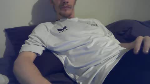 Snapshot of 2big2hype chatting on December 9, 2024, 3:18 am cheif online show from December 9, 2024, 3:18 am