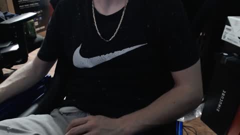 Snapshot of 2big2hype chatting on January 3, 2025, 11:03 am cheif online show from January 3, 2025, 11:03 am