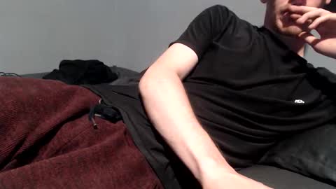 Snapshot of 2big2hype chatting on October 13, 2025, 1:27 am cheif online show from October 13, 2025, 1:27 am