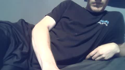 Snapshot of 2big2hype chatting on October 14, 2025, 12:33 am cheif online show from October 14, 2025, 12:33 am