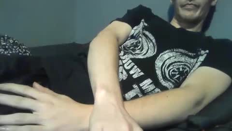 Snapshot of 2big2hype chatting on October 15, 2025, 1:06 am cheif online show from October 15, 2025, 1:06 am