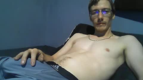 Snapshot of 2big2hype chatting on October 31, 2025, 3:29 am cheif online show from October 31, 2025, 3:29 am