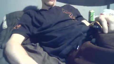 Snapshot of 2big2hype chatting on November 2, 2025, 7:33 am cheif online show from November 2, 2025, 7:33 am