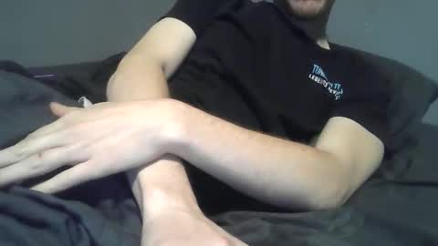 Snapshot of 2big2hype chatting on November 5, 2025, 1:05 am cheif online show from November 5, 2025, 1:05 am