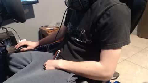 Snapshot of 2big2hype chatting on November 18, 2025, 12:49 am cheif online show from November 18, 2025, 12:49 am