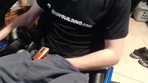 Snapshot of 2big2hype chatting on November 21, 2025, 2:43 am cheif online show from November 21, 2025, 2:43 am