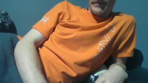 Snapshot of 2big2hype chatting on December 15, 2025, 3:11 am cheif online show from December 15, 2025, 3:11 am