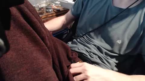 Snapshot of 2big2hype chatting on December 15, 2025, 4:33 pm cheif online show from December 15, 2025, 4:33 pm