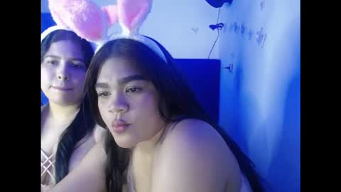 2moons_full_of_love online show from October 19, 2025, 11:05 pm