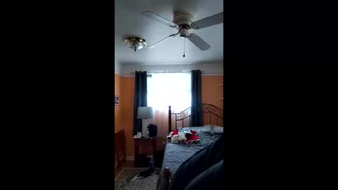 Snapshot of 32666damon chatting on December 14, 2025, 6:23 pm 32666damon online show from December 14, 2025, 6:23 pm