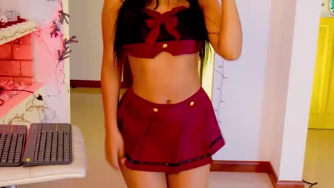 independent model online show from January 4, 2025, 10:38 am