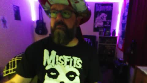 Snapshot of 3ndlessmike chatting on November 16, 2025, 11:21 pm 3ndlessmike online show from November 16, 2025, 11:21 pm