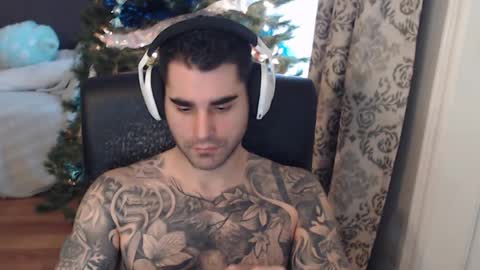 Snapshot of 420randomguy chatting on December 7, 2024, 6:04 pm Anomander Rake online show from December 7, 2024, 6:04 pm