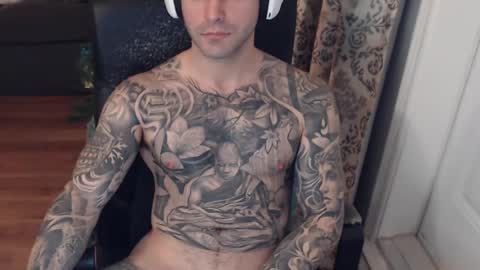 Snapshot of 420randomguy chatting on December 10, 2024, 12:17 am Anomander Rake online show from December 10, 2024, 12:17 am