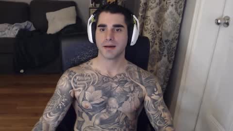 Snapshot of 420randomguy chatting on January 28, 2025, 12:15 am Anomander Rake online show from January 28, 2025, 12:15 am