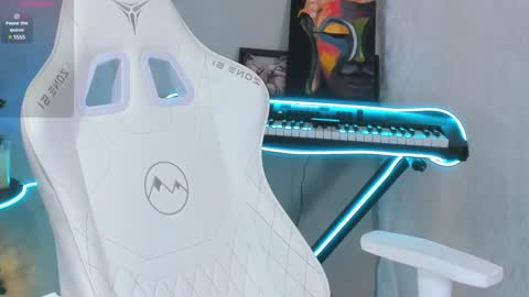 Andrew online show from December 29, 2024, 3:33 am