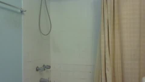 Snapshot of 5m0o74a55 chatting on October 19, 2025, 3:12 pm 5m0o74a55 online show from October 19, 2025, 3:12 pm