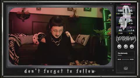 Juune online show from October 12, 2025, 6:07 pm