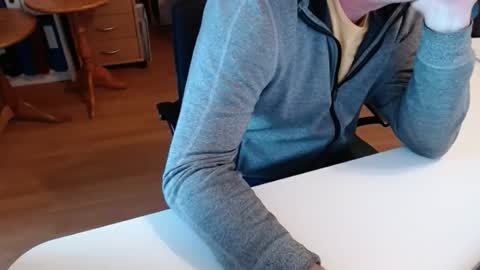 69pifpaf online show from October 4, 2025, 8:45 am