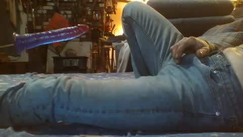 Snapshot of 69sextoyboy69 chatting on December 27, 2024, 7:08 am 69sextoyboy69 online show from December 27, 2024, 7:08 am